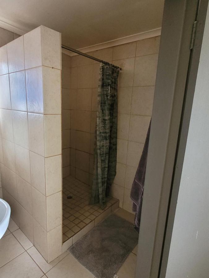 Reizigers Rusten Kempton Park Bagian luar foto