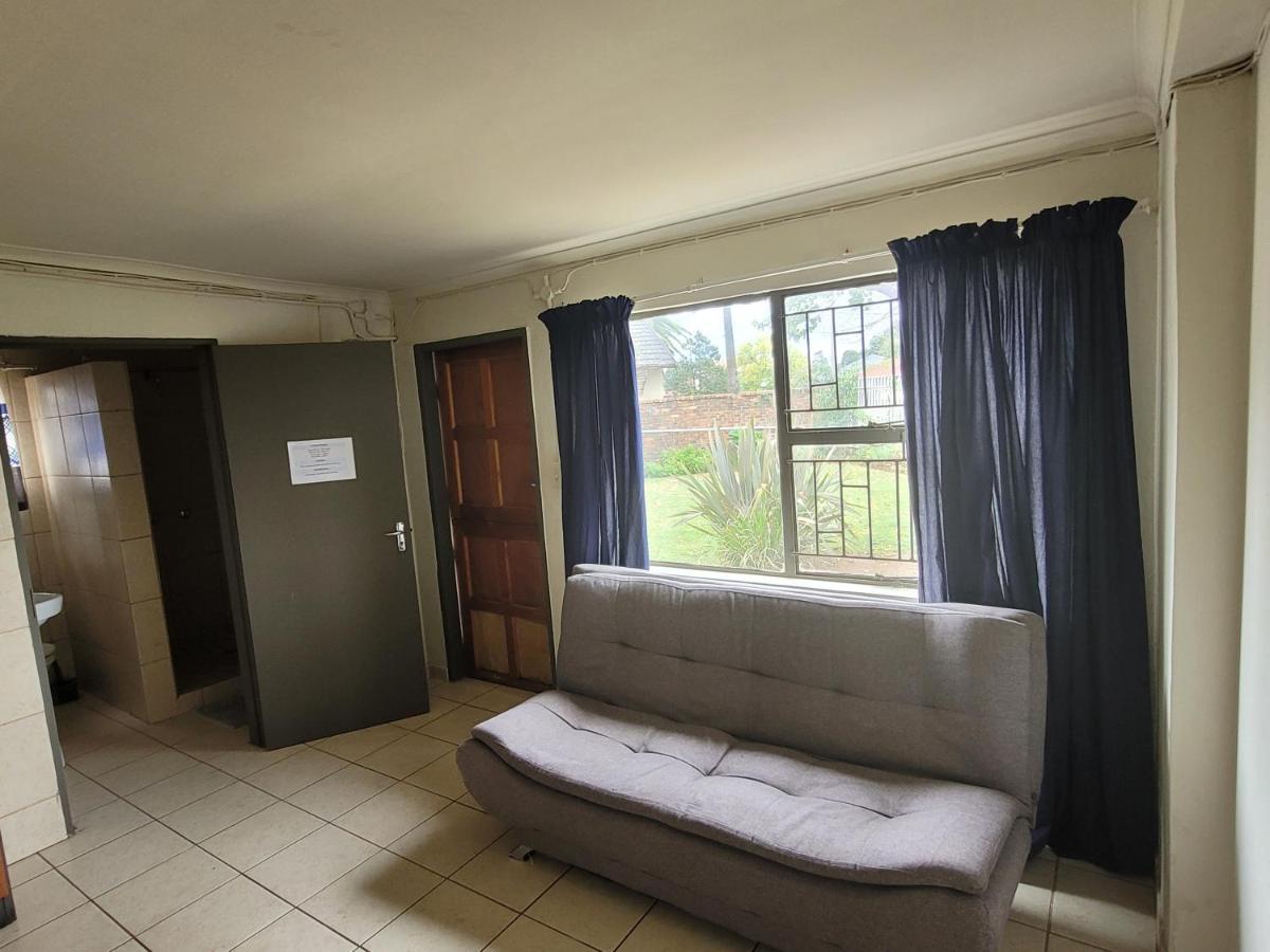 Reizigers Rusten Kempton Park Bagian luar foto